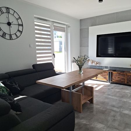 Apartament Happiness Jelenia Góra Buitenkant foto