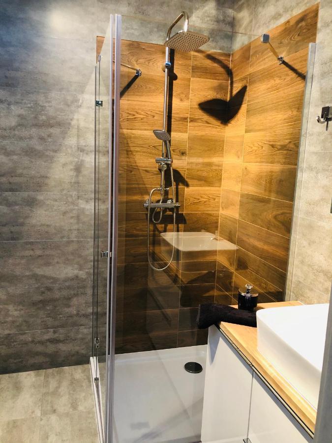 Apartament Happiness Jelenia Góra Buitenkant foto
