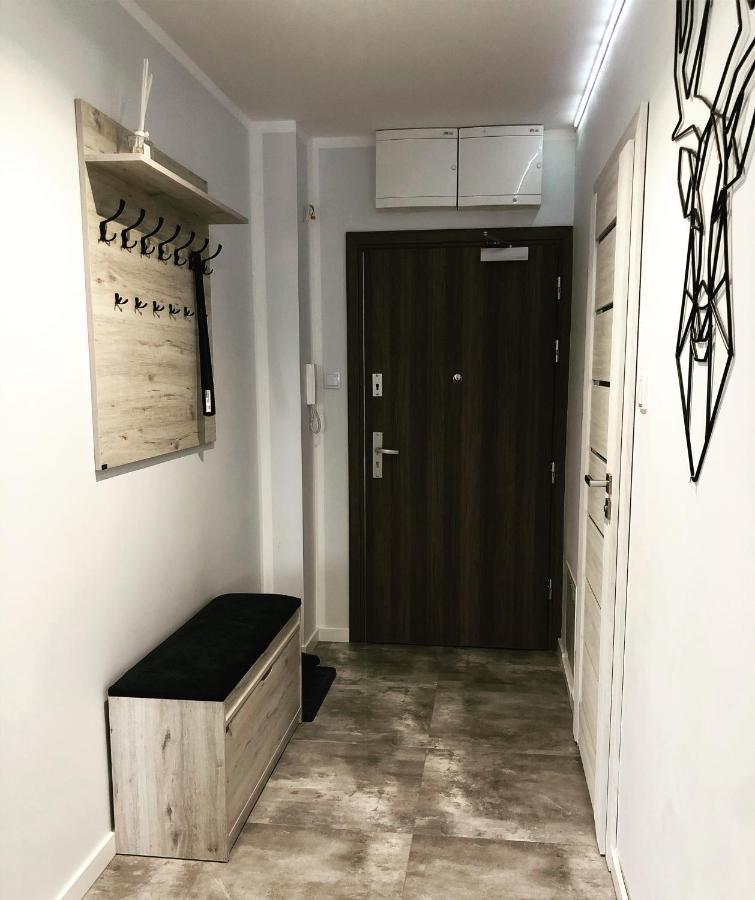 Apartament Happiness Jelenia Góra Buitenkant foto