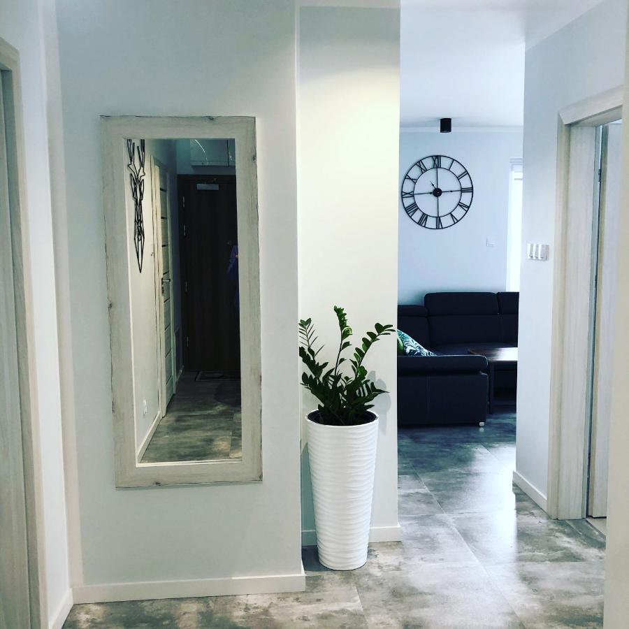Apartament Happiness Jelenia Góra Buitenkant foto