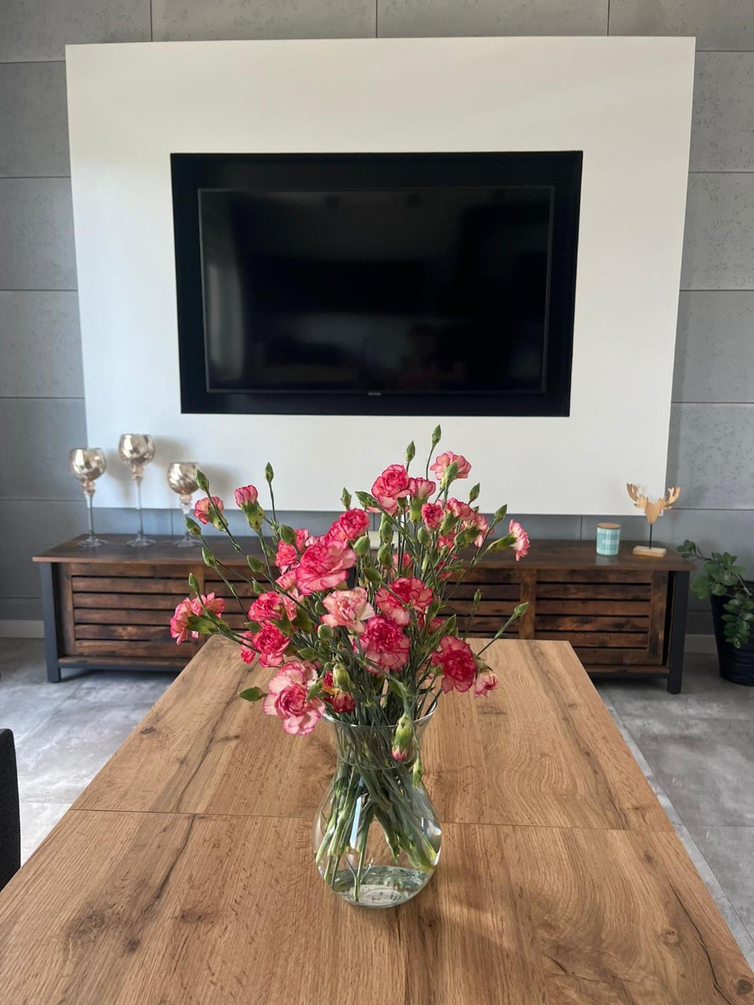 Apartament Happiness Jelenia Góra Buitenkant foto